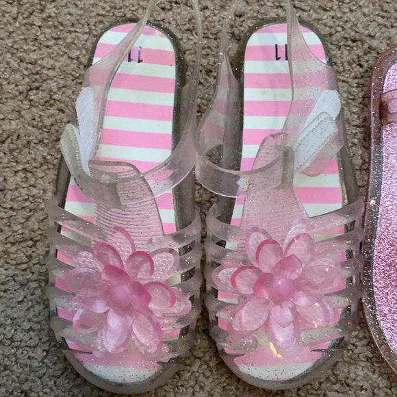 Girls Sandals - Picture 2 of 5